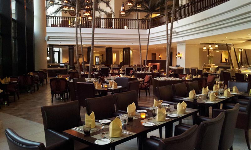 saraya-sofitel-zallaq-restaurant-4