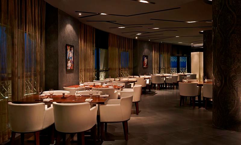 umi-waldorf-astoria-ras-al-khaimah-restaurant-2